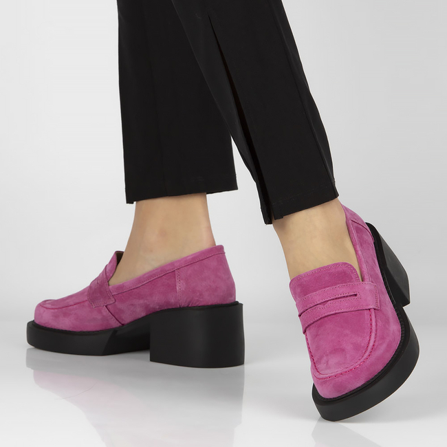 Skórzane półbuty na obcasie Filippo DP4685/23 FH różowe