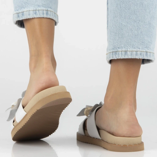 Leather flip-flops Filippo DK7638/26 WH white