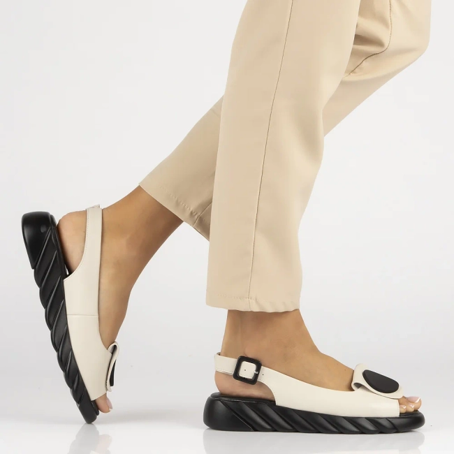 Leather sandals Artiker 52C1639 beige