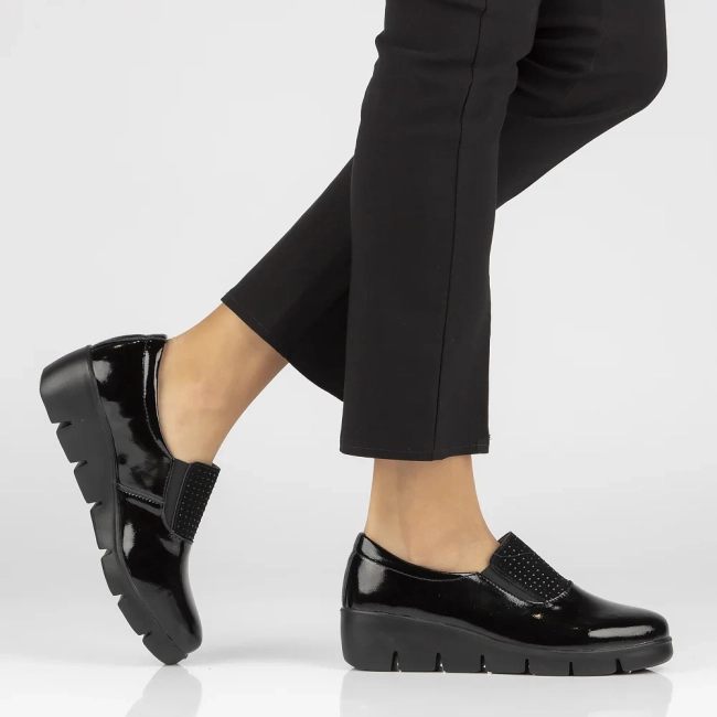 Skórzane półbuty na koturnie Filippo DP4784/23 BK czarne