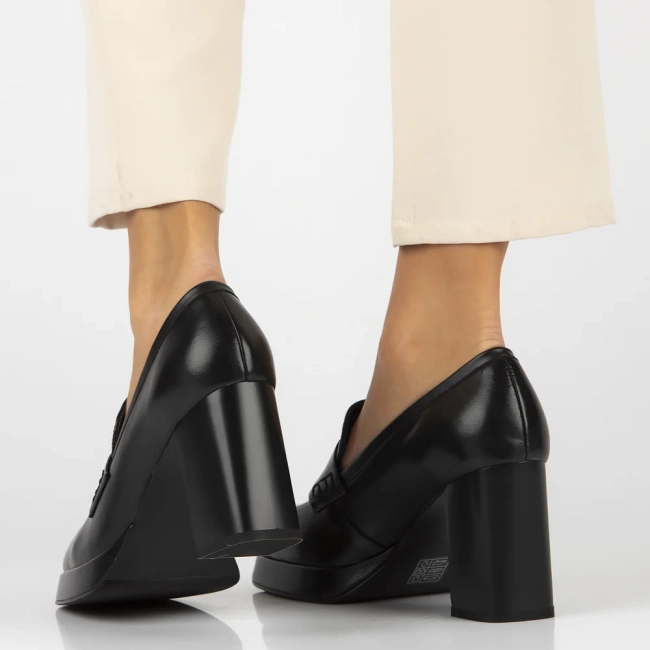 Leather shoes Filippo DP6172/24 BK black