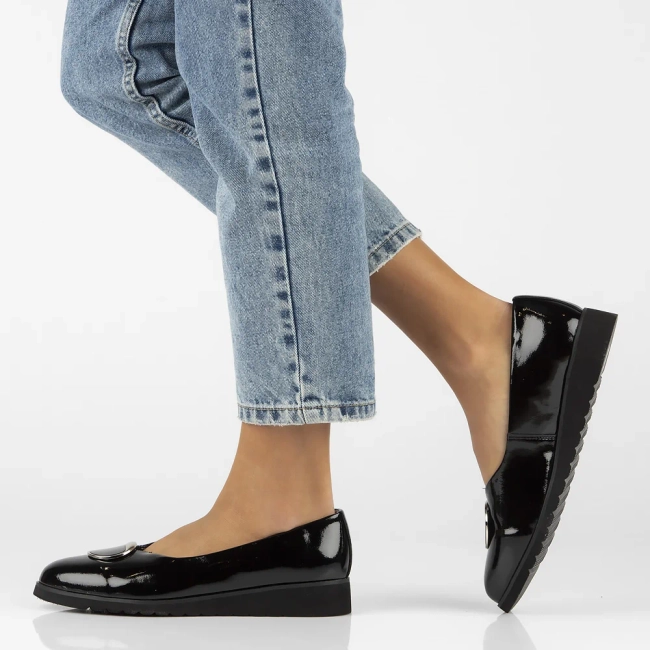 Skórzane półbuty na koturnie Filippo DP6095/24 BK L czarne