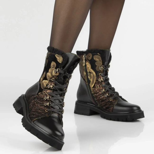 Leather ankle boots Laura Vita kouleo 16 black