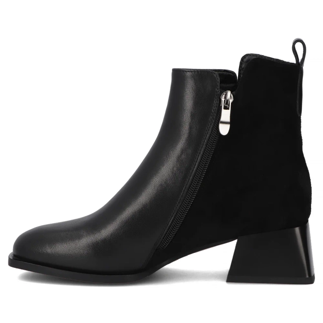 Leather ankle boots Filippo DBT7360/25 BK black