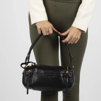 Black handbag prestoria