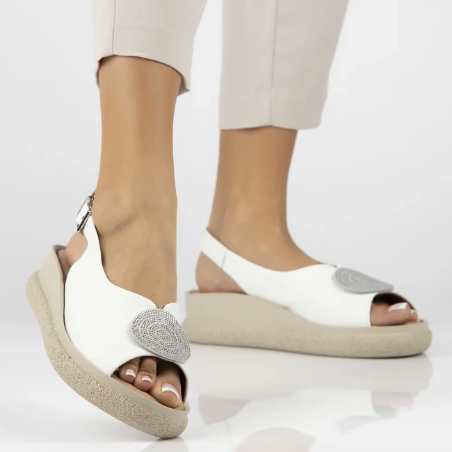 Leather sandals Filippo DS6984/25 WH white