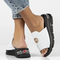 Skórzane klapki Filippo DK3872/24 WH białe