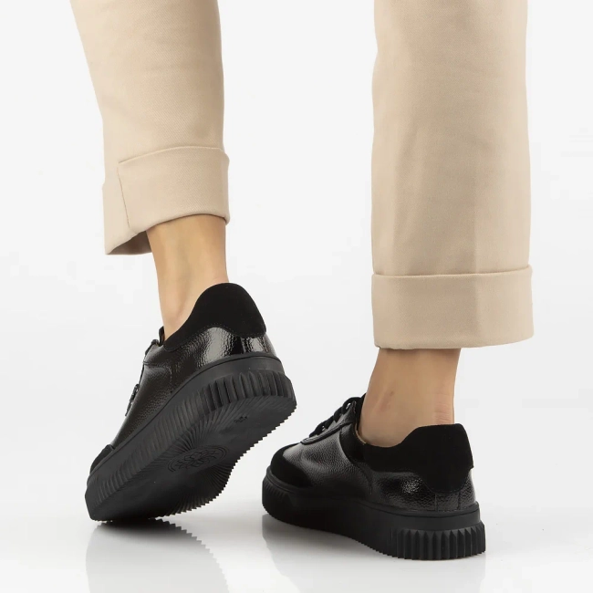 Skórzane sneakersy Filippo DP7123/25 BK czarne