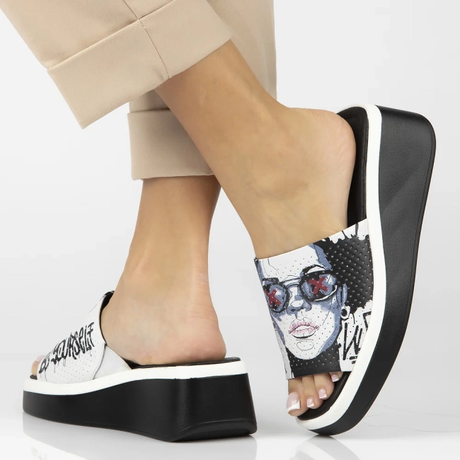 Leather slippers Filippo DK6820/25 WH white