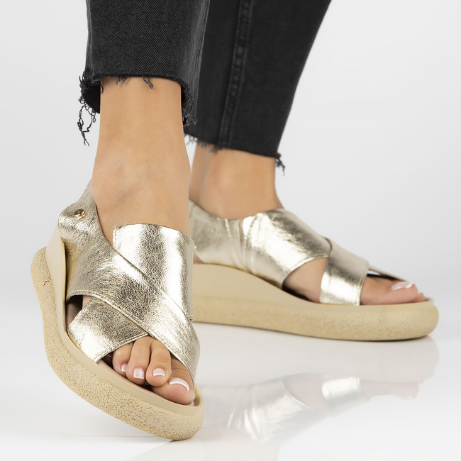 Leather sandals Filippo 40339 gold