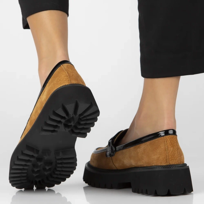 Skórzane półbuty na platformie Filippo DP6486/24 BR brązowe