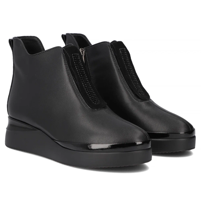Skórzane botki na platformie Filippo DBT7394/25 BK czarne