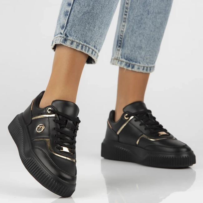 Leather sneakers Filippo DP6727/25 BK black