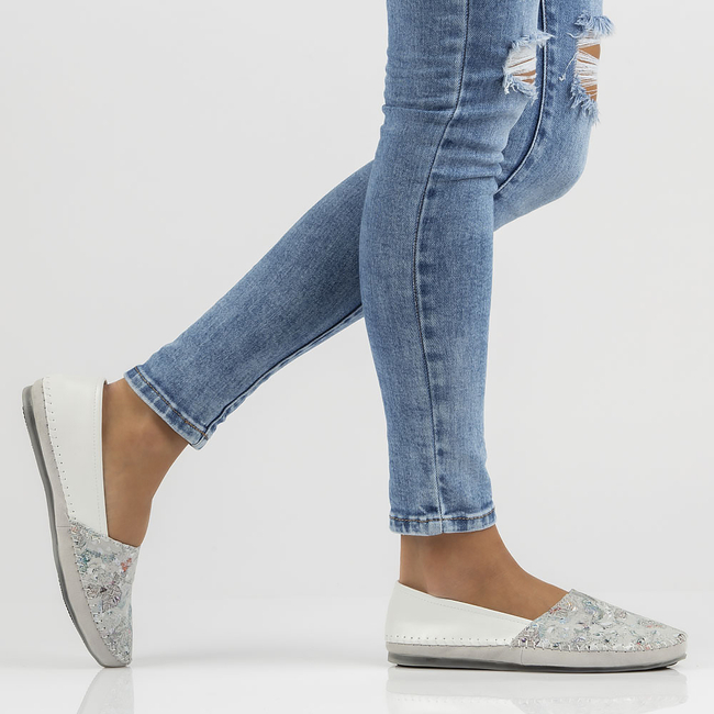 Skórzane półbuty Filippo DP031/22 WH BL białe