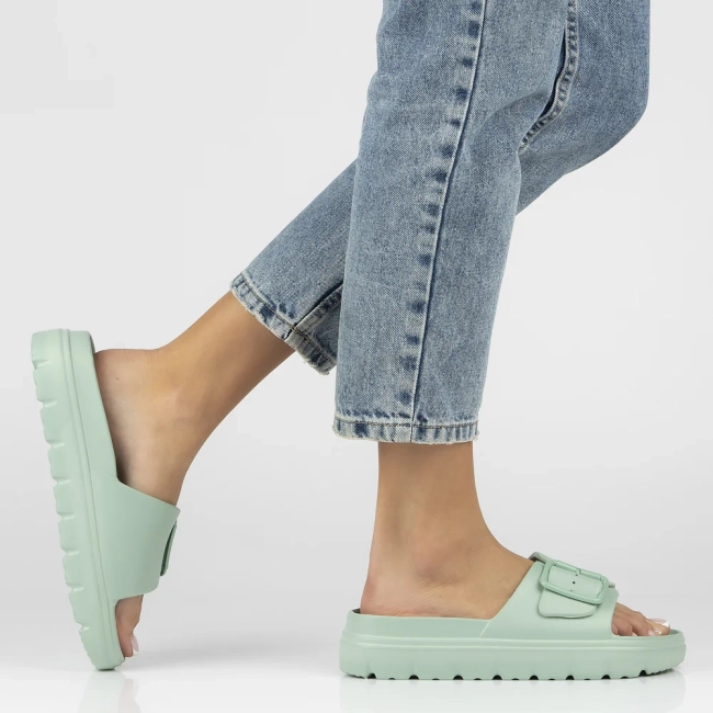 Slippers News 25SD97-8800 green