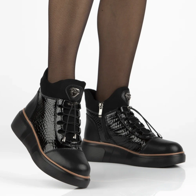 Skórzane botki na platformie Filippo DBT7420/25 BK czarne