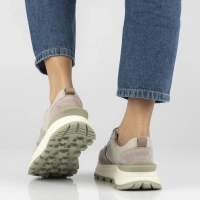 Skórzane sneakersy na platformie Filippo DP7563/26 BE beżowe