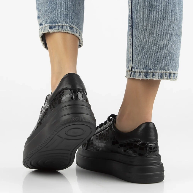 Skórzane sneakersy Filippo DP7118/25 BK czarne