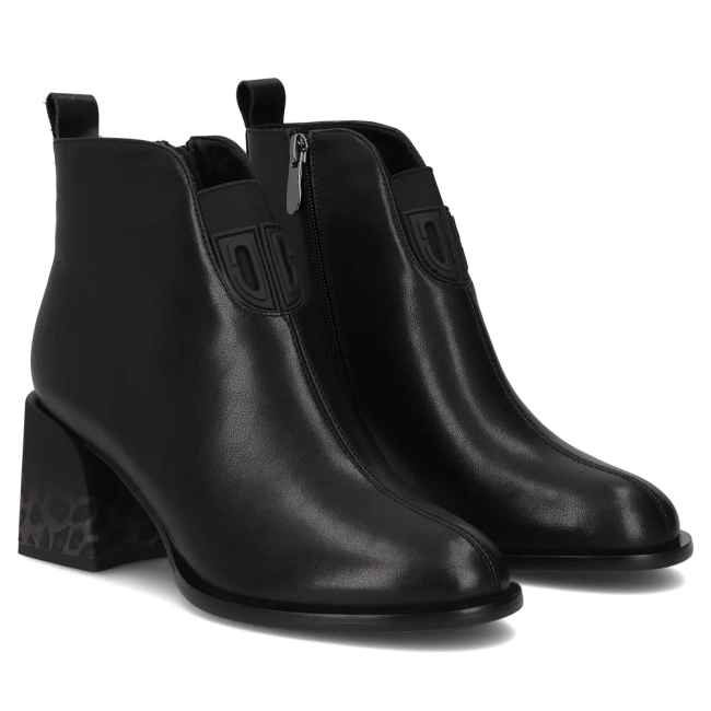Skórzane botki na obcasie Filippo DBT7356/25 BK czarne