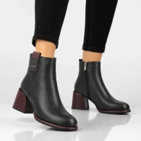 Leather heeled ankle boots Filippo DBT8126/26 BK BG black