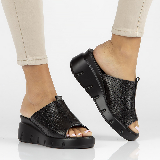 Leather flip-flops Filippo DK3594/22 BK black