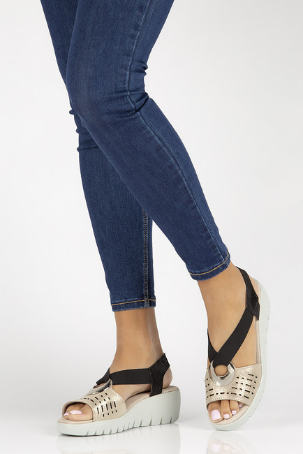 Skórzane sandały Filippo DS3501/22 GO BK złote