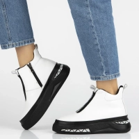 Leather ankle boots Filippo DBT7277/25 WH white