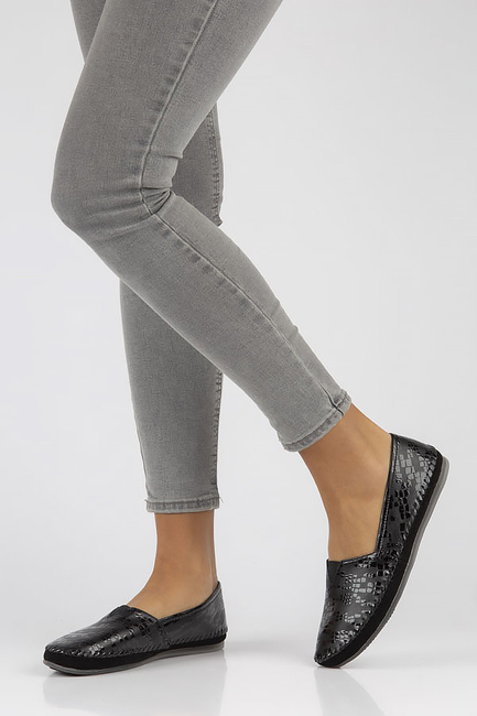 Leather shoes Filippo DP031/22 BK CR black