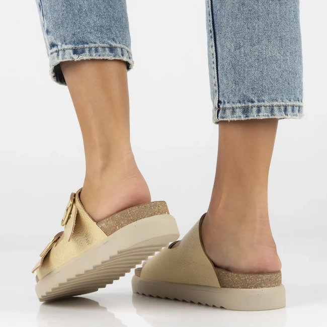 Slippers Yokono TUNEZ-130 PER PLATINO gold