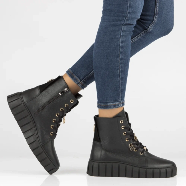 Leather ankle boots Filippo 259 black