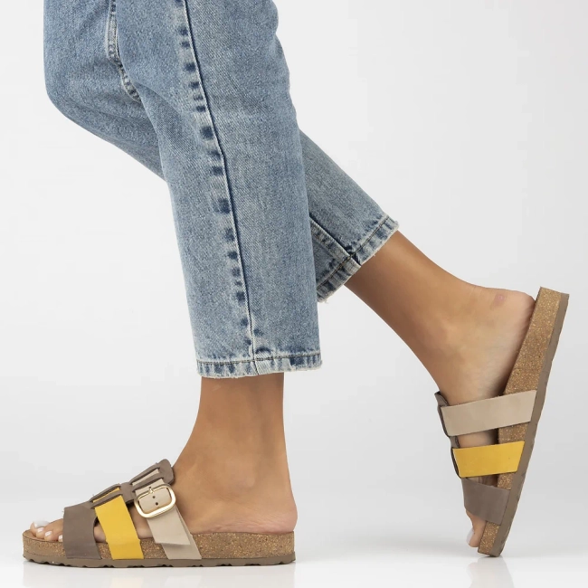 Leather flip-flops Yokono JERBA-137 NOBUCK MULT CIT brown