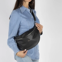 Black kidney vibe bag