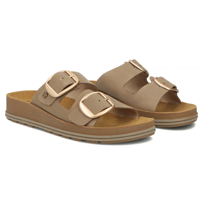 Leather flip-flops Maciejka P7537-04/00-5 beige