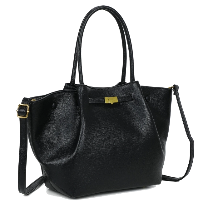 Black handbag prime clasp