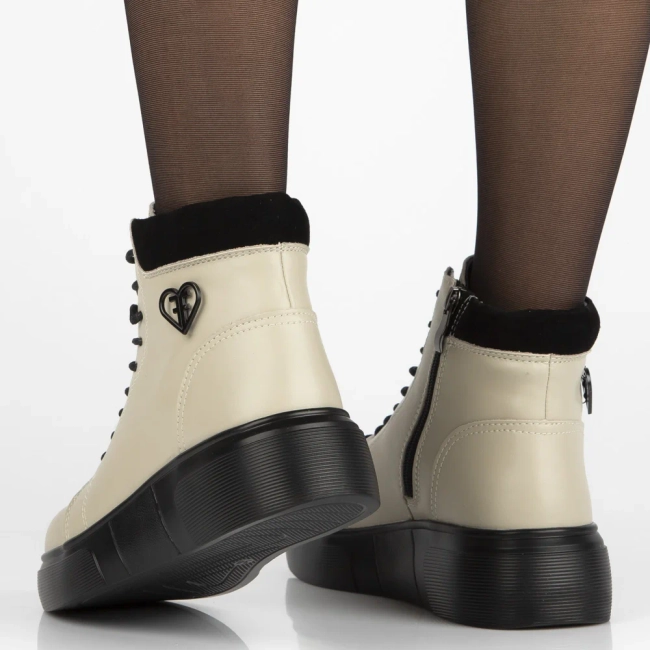 Leather ankle boots Filippo DBT7128/25 BE beige