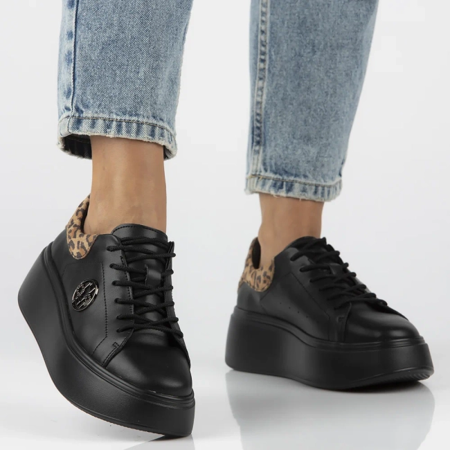 Leather sneakers Filippo DP6058/25 BK LEO black