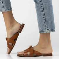 Leather flip-flops Filippo 40387 brown