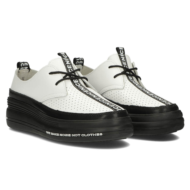 Skórzane półbuty Filippo DP3624/22 WH białe