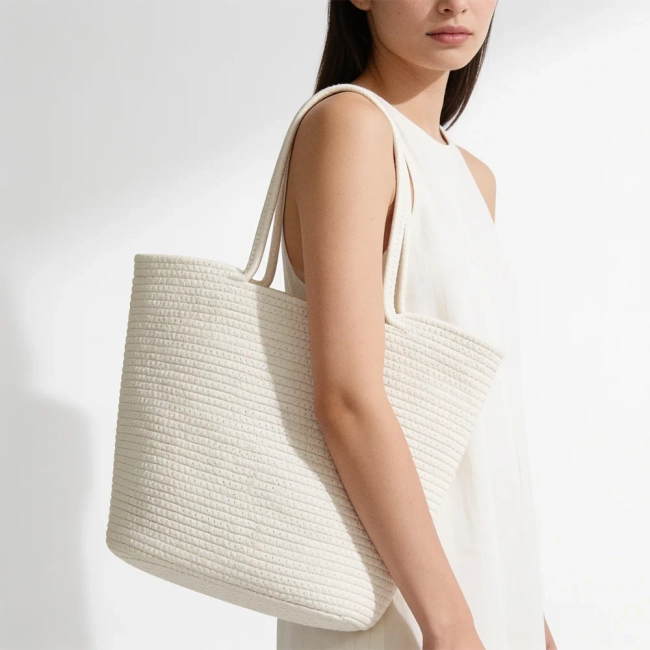 Beige handbag Solé
