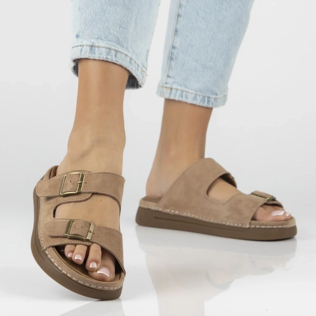 Skórzane klapki Filippo DK7802/26 BR brązowe