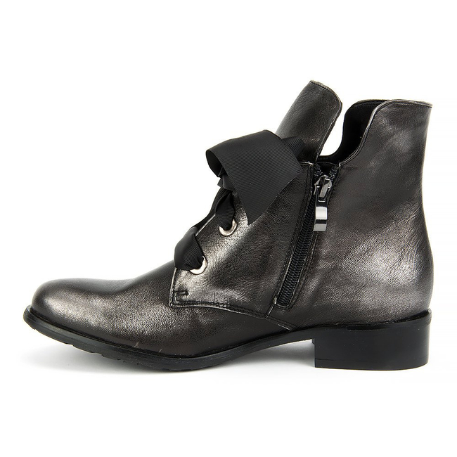 Boots Eksbut 77-4538-E04-1G black/silver