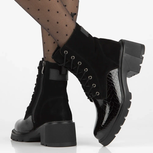 Leather ankle boots Filippo DBT6390/24 BK black