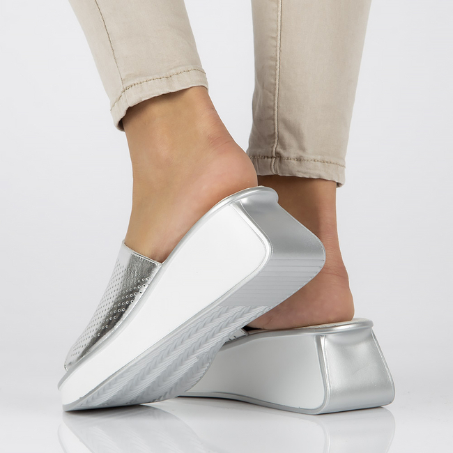 Leather slippers Filippo DK3614/22 SI silver