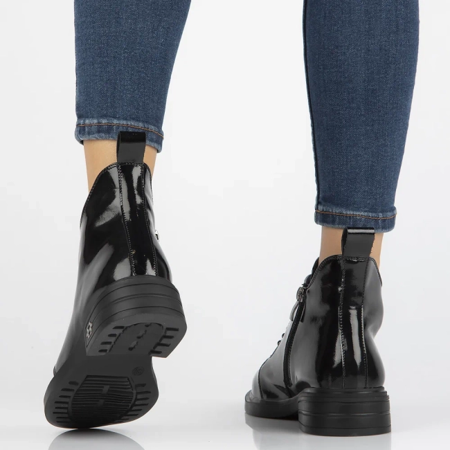 Leather ankle boots Filippo DBT6318/25 BK black