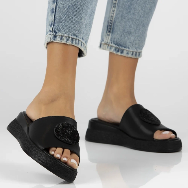 Leather flip-flops Filippo DK6987/25 BK black