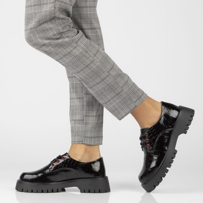 Leather shoes Filippo DP4140/22 BK black