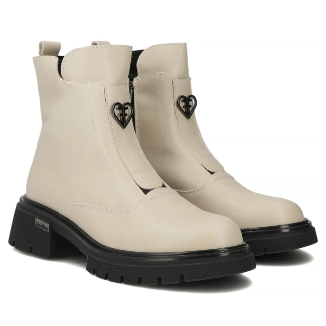 Leather ankle boots Filippo DBT7148/25 BE beige