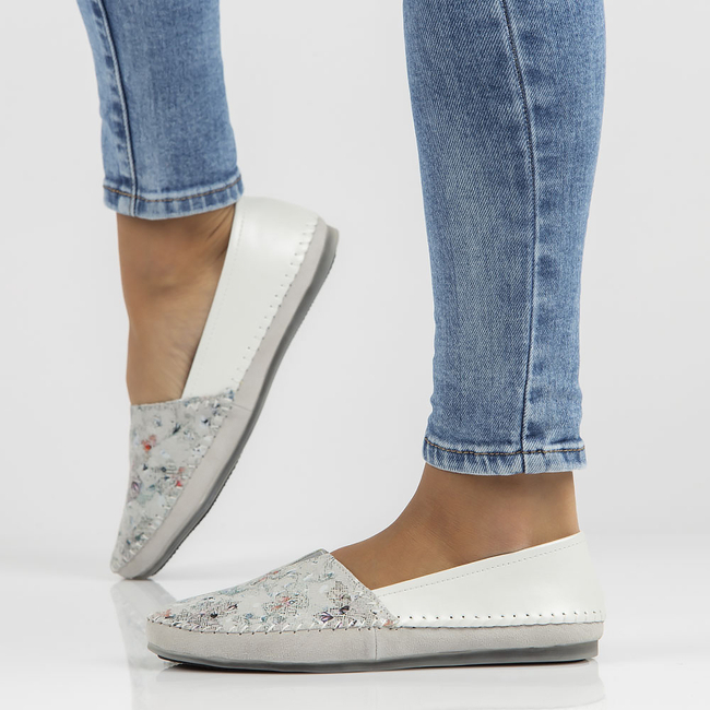 Skórzane półbuty Filippo DP031/22 WH BL białe