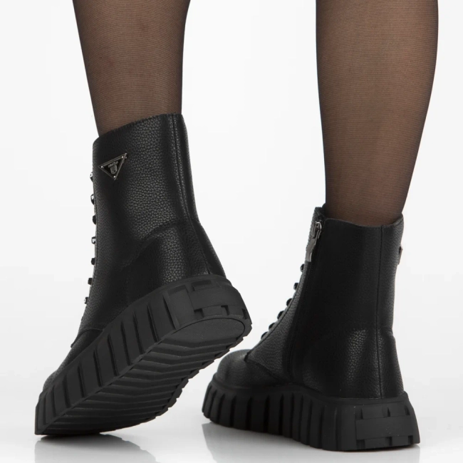 Leather ankle boots Filippo DBT7257/25 BK black