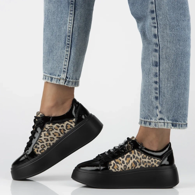 Leather sneakers Filippo DP7282/25 BK LEO black